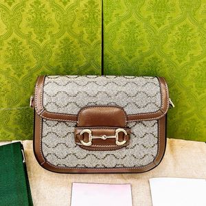Horsebit 1955 Cleo Saddle Bags Women's Brown Handbag Pusticury Leather Presher for Woman Mens Mens Massion Fashion Bag حتى Nylon Hobo Counter Crossbody Bags