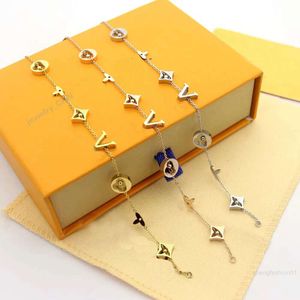 charm bracelets designer bracelet for women pink green small flower bead letter silver gold plated crystal womens luxury fashion designer jewelry girl gift with box