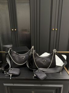 Designer Tote Bag Hobo Nylon 3-i-1 axelväska Crossbody Bag Underarm Bag Luxury Handväskor Chest Pack Lady Chains Top Quality Purse Messenger Wallet Wallet