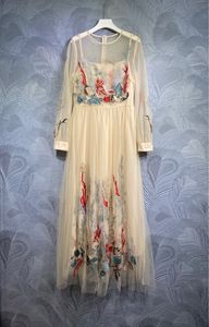 2024 Spring Floral Print Brodery Panele Tulle Dress Apricot långärmad rund hals midi casual klänningar T3N291509