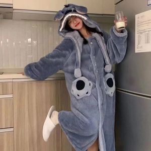 Women's Robe Cartoon Stitch Luxury Plush Pyjamas Suit Y2K Tjock Coral Flannel Bath Robes Byxor Kvinnor Män Nattklänning Födelsedagspresent 231206