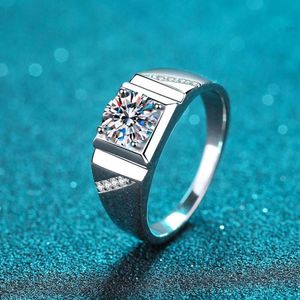 Moissanite Jewelry 925 Sterling Silver Vvs1 1 to 2 Ct Diamond Engagement Men Rings