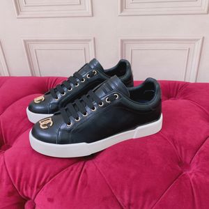 Designer-Freizeitschuhe für Damen und Herren, Sneaker aus echtem Leder, weiße Graffiti-Turnschuhe, Mode, Diamant-Schmuck, Dekoration, Skateboard, luxuriöser flacher Schuh, Schnürung im Freien