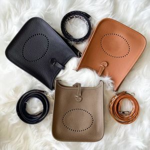 Bayan Erkekler İçin Ayna Kalitesi Tasarımcı Çantası 10A Telefon Debriyaj Omuz Çantası Luxurys Cross Vücut Mini Tote El Çantası Moda Gerçek Deri Çanta Cüzdan Sling Satchel Çanta