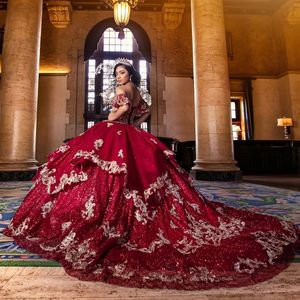 Красное горит шнурное кружевное устройство Appliquestulle Cape15 платье quinceanera 2024 с плечевого мяча