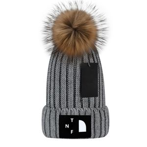 Neue Luxus-Klassiker-Designer-Herbst-Winter-Hot-Style-Beanie-Hüte für Männer und Frauen, Mode-Universal-Strickmütze, Herbstwolle im Freien, warme Schädelkappen R-10