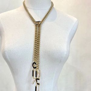 Fashion New Letter Pendant Necklaces 18K Gold Jewelry Designer Gifts Charm Necklace Family Couple Love Choker Classic Design Jewelry Wholesale