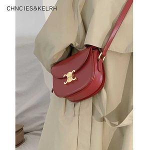 Legal Copy Deisgner Celins's Bags Online Shop Triumphal Arch Crossbody Red Bag For Women 202323 New Super Fire äkta läder sadel lisa samma stil