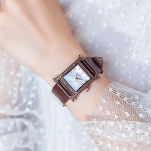 Armbanduhren Retro Quadrat Quarz Edelstahl Strass Zifferblatt Casual Armbanduhr Lederband Modische Uhr Wasserdichte Armbanduhr für
