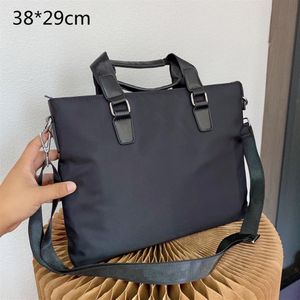 Business Designer Men's Black Briefcases Shoulder Bags Computer Handbags Laptop Crossbody Bag Briefcases Triangle Purses Larg244Q