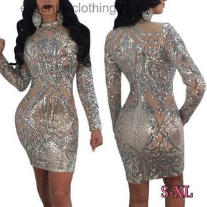 Urban Sexy Dresses Silver Sparkly Bodycon Dress Long Sle Women paljettklänning Transparent Winter Elegant Sexy Night Club Mesh Glitter Party Dress L231208