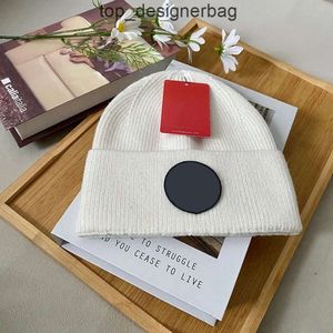 Designer Wool Cap Knitted Cap Windproof Warm Cotton Material Europe And The United States Hot With Tags Optional Gift Packaging