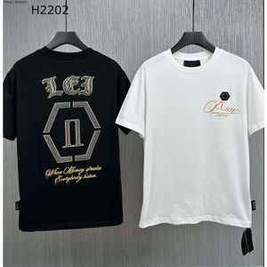 Philipp Plein 23ss New T-shirt Over Size European American Fashion Luxury Men t Shirt Skull Polo Tshirts Round Neck Embroidery Designs P2202 IRDN