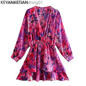 Urban Sexy sukienki Keanketian Women Fashion V Neck Floral Print Podwójna warstwa falbany mini koszula Fe Chic Lose Lace Up Lady strój L231208