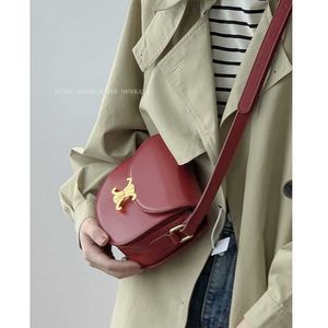 Legal Copy Deisgner Celins's Bags online shop Tisney Red Bag Women's 2023 Trendy Autumn/Winter Fashion Saddle Advanced Western Style Versatile Instagram Skew