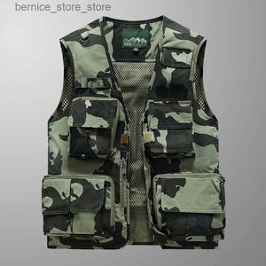 Mäns västar Summer Men Tactical vandringsfiske väst flerpickig fotograf Waistcoat utomhus Leisure Male Thin Cargo Jackor Vests S-5XL Q231208