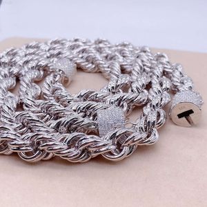 Hip Hop grossist Iced Out Moissanite Clasp 925 Sterling Silver Twist Necklace Diamond Cut Moissanite Rope Chain