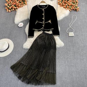 ワークドレス秋の春のベルベット2ピースセット女性レトロOネックシングルブレストゴールドトリムジャケットコートシニーメッシュロングスカートスーツ