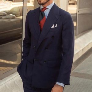 Męskie garnitury podwójnie piersi mężczyźni Blazer zestawy Eleganckie najnowsze spodnie projektowe regularne dopasowanie 2 sztuk do inteligentnych przyczynowych odzieży męskiej