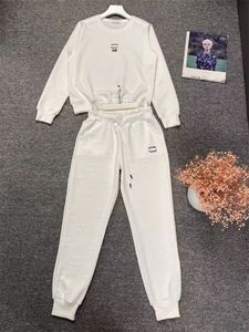 Designer-Tracksuit Frauen Set Modebrief Print Grafik Sportbekleidung Baumwollpullover zweiteilige Set Größe M-XL