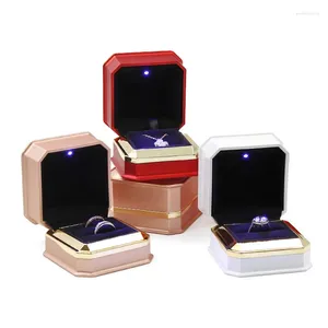 Jewelry Pouches Luxury Hight-end Ring Box Pendant Necklace With LED Light Fashion Plastic Whit Piano Lacquer Finish Wedding Gift