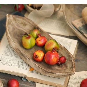 Plates Creative Paulownia Wood Boat Shape Fruit Tray Living Room Decoration Ornament Dry Storage Home