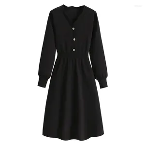Vestidos casuais elegante malha para mulheres 2023 feminino tamanho grande 4xl outono inverno solto preto v pescoço manga longa magro roupas de festa