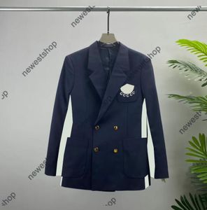 22SS Designer-Herrenanzüge, Blazer, luxuriöse Kleidung im westlichen Stil, klassische Mäntel mit Buchstabendruck, Herrenkooperationsmantel, Slim-Fit, lässiger Geometrie-Patchwork-Anzug