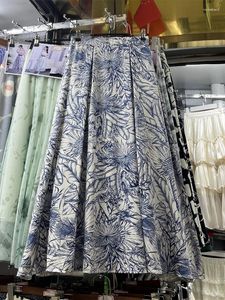 Kjolar 2023 sommar kvinnors höga midja smala franska vintage bläck målning tryck chiffong a-line halv längd veckad kjol för kvinnor