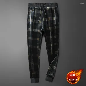 Herrbyxor Minglu Pleuche Sweatpants Luxury Lägg till sammet elastisk midja sport avslappnad manlig höst vinter plädbyxor 5xl