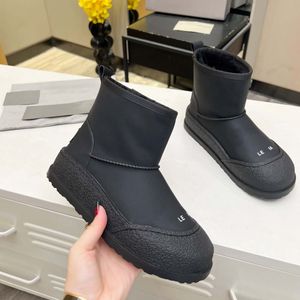 Designer Boots Luxury Boot äkta Leather Martin Boots Ankel Booties Woman Short Boot Sneakers Trainers Slipper Sandals av Shoebrand S525 006