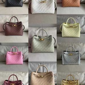 Venetaabottegas Bolsa Netizen Alta Capacidade Tecido à Mão Chinês Portátil Macio Pele de Carneiro Ombro Único Crossbody Dupla Face Extrovertida Mulheres