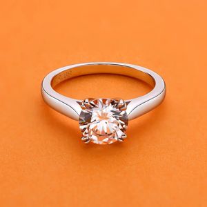 Anéis de casamento 2.0 quilates prata 925 VVS1 Lab Diamond Solitaire Ring para mulheres noivado promessa banda jóias 231208