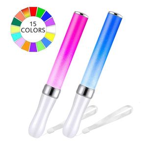 Led Eldivenler Pil Güçlü Işık Çubukları 15 Renk Değiştirin Glow Stick Düğün Partisi Kutlaması Floresan Kamp Vokal Konserler Dekor 231207