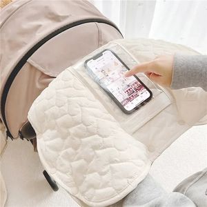 Other Toys Baby Stroller Gloves Pushchair Hand Muff Waterproof Pram Accessory Mitten Fur Fleece with Phone Pocket 231207