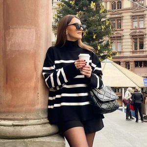 Kadın Örgüleri Tees Kış Siyah Beyaz Stripe Sweater Kadın Sokak Giyim Gevşek Kazak Jumper Üstler Kadın Uzun Kollu Beltlenek Örme Sweaters 231208