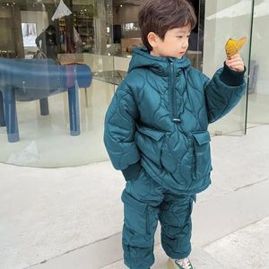 Conjuntos de roupas Crianças Meninos Roupas 2 Pcs Ternos de Inverno Pulôver Outwear Casacos Calças Veludo Grosso Quente Crianças Snowsuit 2 12 Anos 231207