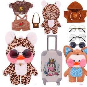 인형 집 액세서리 30cm Lalafanfan 옐로우 오리 플러시 동물 옷 갈색 시리즈 카와이 귀여운 까마귀 스웨터 가방 안경 머리 장식 어린이 선물 231207