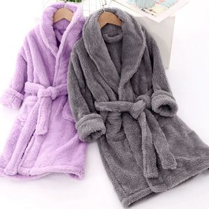 Pijamalar Erkek Kızlar Flanel Pijamalar Banyo Banyosu Sonbahar Kış Çocukları Hambrobe Yumuşak Renkli Çocuklar Placare Bebek Sevimli Homewear Giyim 231207