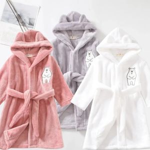 Handelsrockar barn mjuka pyjamas barns vinterflanell badrock tecknad söt sömnkläder pojkar flickor höstrockar huva hemkläder 231208