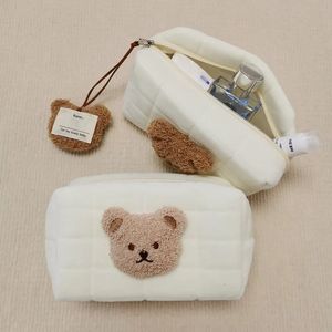 DIAPER Väskor Söt Bear Baby Toalettete Bag Make Up Cosmetic Portable Pouch Artikel Organiserare Återanvändbar bomull CLITH för mamma 231207