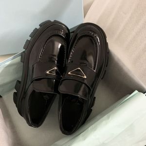 Designer-Schuh für Damen, Monolith, schwarze Leder-Loafer, Plateau-Mokassins, gebürsteter Loafer, klobiger Schnürschuh, Sneaker, Damen-Kleiderschuhe, Büro, lässig