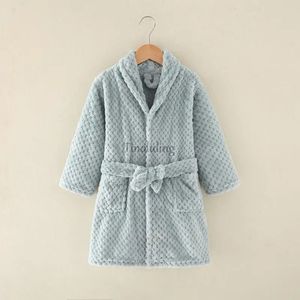 Handtücher Roben Winter Herbst Mädchen Kleidung Flanell Kimono Kinder Nachtwäsche Kleidung für Mädchen Jungen Bademäntel Kinder Pyjamas Roben Badetücher 231208