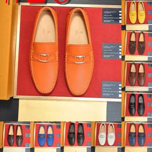 35 Model Lüks Erkekler Sıradan Ayakkabı Moda Moda Erkek Ayakkabı Süet Yumuşak Erkekler Tasarımcı Loafers Leisure Moccasins erkeklerin sürüş ayakkabıları siyah kırmızı adam tembel ayakkabı