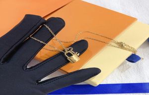Mönster lyxiga hänge halsband mode smycken designer lyxiga hänge halsband designers pärlformade strängar armband för kvinnor tre4102281