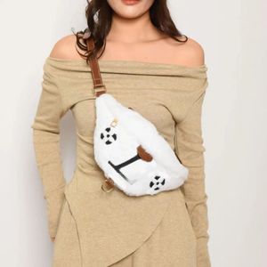 Designer Luxury Autumn/Winter Lamb Plush Bag Fashion Versatile Mouth Red Bag Crossbody Bag Chest Bag Waist Bag Key Bag Quick Shipping Wholesale