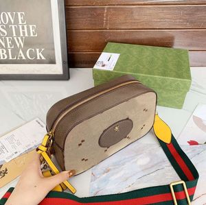 Postman bag women old canvas tiger single shoulder diagonal span large capacity classic fashion versatile Genuine Leather material head camera bags