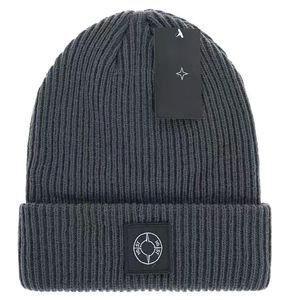 Designer Beanie Luxury Beanie Black Hat Ribbed Knit Fall och Winter Warm Fleece Hat Män och kvinnor med samma par Caps nya