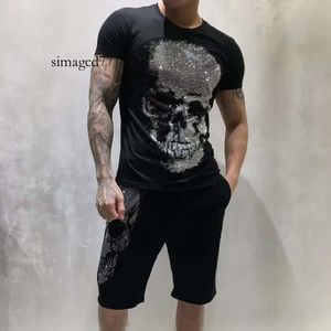 Pleins Designer Phillip designer PP Designer Philipps Uomo Rock Uomo T-shirt estiva Stile Tinta unita T-shirt Diamond Skull Abbigliamento di marca Moda T-shirt W 887