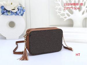 Fashion quick Camera Bag Designer Bag Women's Crossbody Bag Women's multi-colored zipper inner zone Mobile adjustable chain small square bag 2228